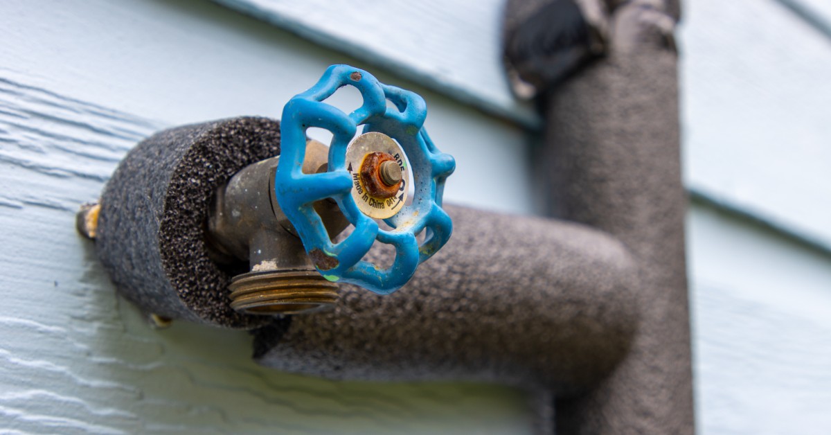 Simple Winter Home Maintenance Tips for Warmth
