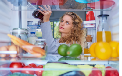 How Long Do Foods Keep in The Fridge and Freezer?